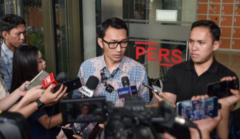 Bupati Rejang Lebong dan Empat Orang Jadi Tersangka OTT KPK