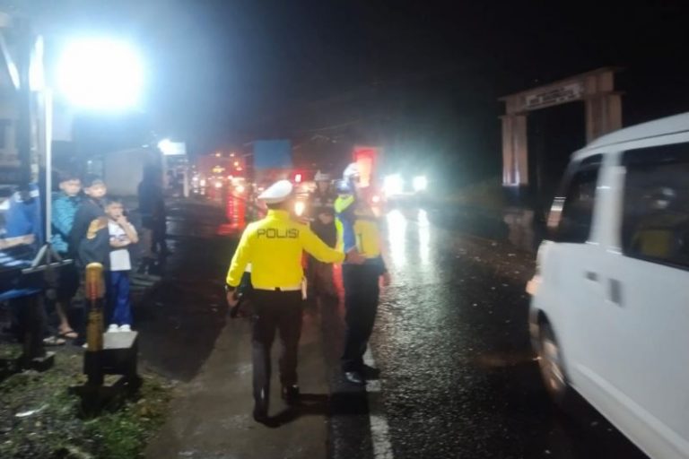 Kecelakaan Beruntun di Jalur Mudik Garut, Dua Orang Luka