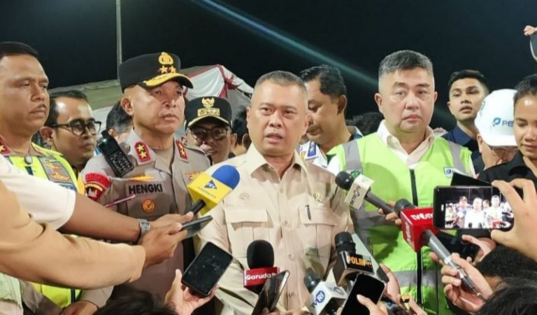 Pantau Mudik, Menhub Pastikan Pelabuhan Merak dan Ciwandan Kondusif