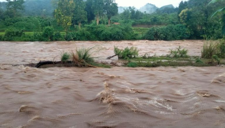 Debit Sungai Ogan Naik ke Level Waspada, Warga OKU Diminta Tetap Siaga