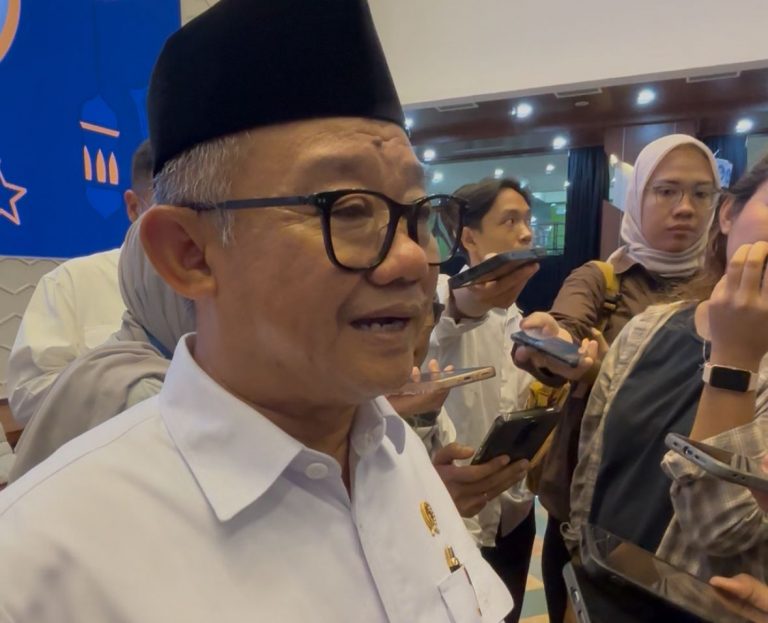 Di Tengah Isu Efisiensi, Mendikdasmen: Pembelajaran Tatap Muka Tetap Normal