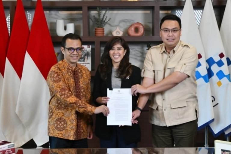 Pemerintah Batasi Akses Medsos Anak di Bawah 16 Tahun