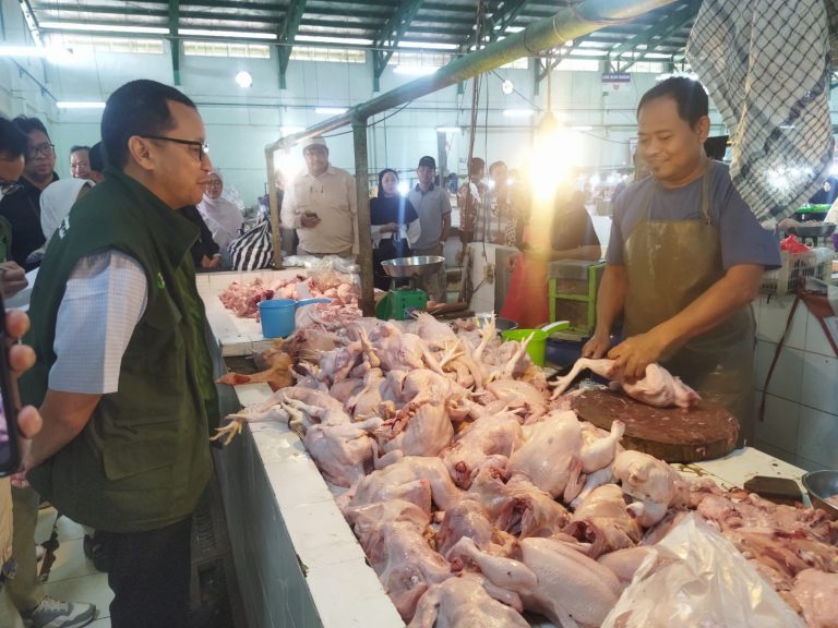 Satgas Pangan Pantau Pasar Mangkurawang, Harga Cabai Rawit Mulai Turun