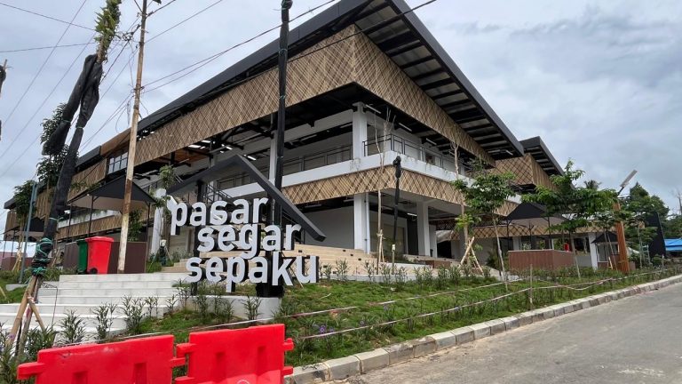 Pedagang Pasar Sepaku Diundang Buka Puasa, Bahas Polemik Pembagian Lapak