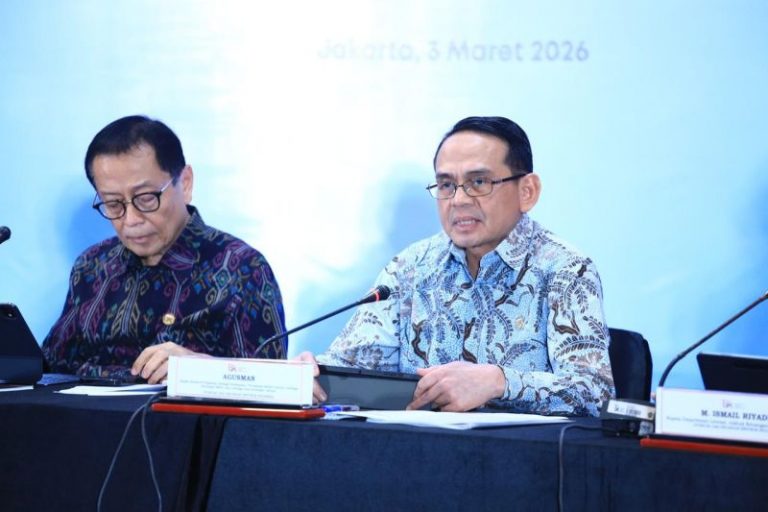 OJK Proyeksikan Pembiayaan Naik Jelang Lebaran 1447 H