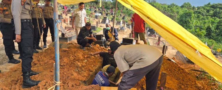 Pria Tanpa Identitas Dimakamkan, Polisi Bontang Turun Tangan
