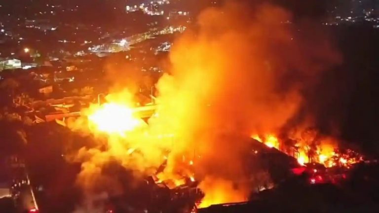 Kebakaran Disertai Ledakan Guncang SPBE Cimuning Bekasi