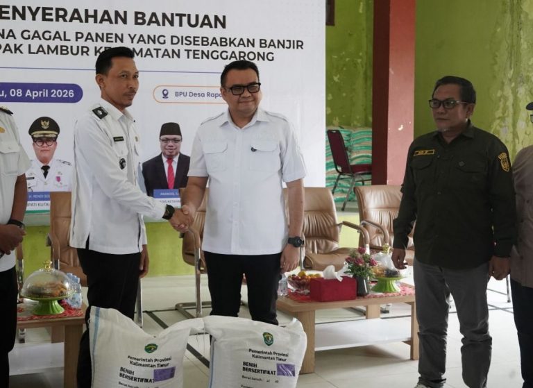 Banjir Picu Gagal Panen di Rapak Lambur, Bantuan Beras dan Benih Disalurkan