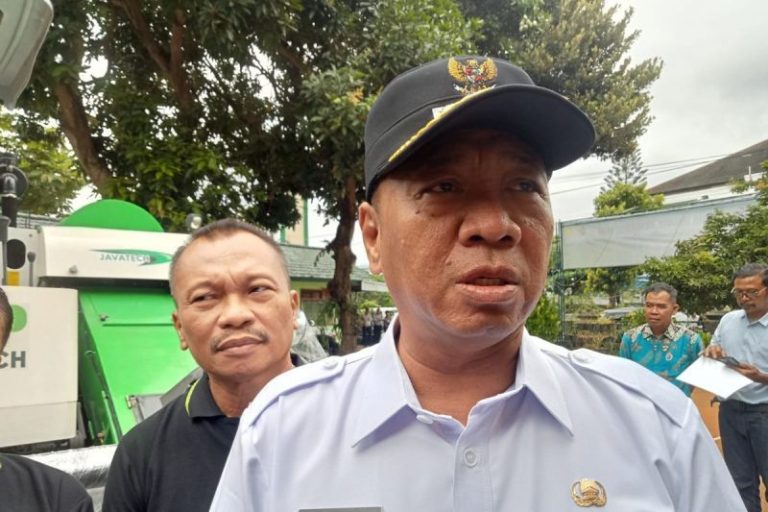 KPK OTT Bupati Tulungagung, 16 Orang Diamankan