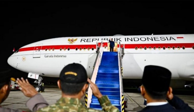 Prabowo Terbang ke Moskow, Bahas Energi dan Geopolitik dengan Putin