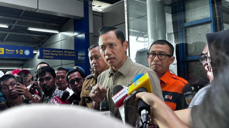 15 Korban Tewas Kecelakaan Kereta di Bekasi, AHY Janji Percepat Investigasi Lintasan Sebidang