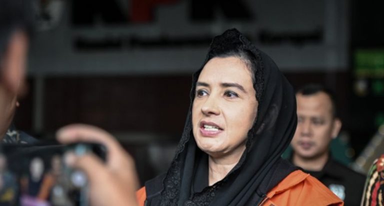 KPK Mulai Bidik Lingkar Keluarga Fadia Arafiq, Suami Ikut Diperiksa