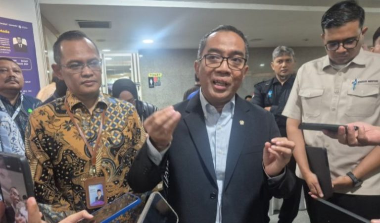 Mendiktisaintek: Prodi Tak Relevan Akan Direvitalisasi, Bukan Ditutup