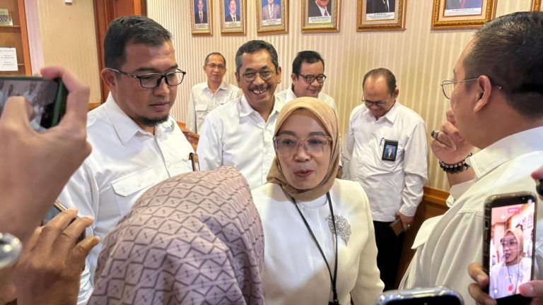 SE Nomor 7 Tahun 2026 Terbit, Kemendikdasmen Pastikan Tak Ada PHK Massal Guru Non-ASN