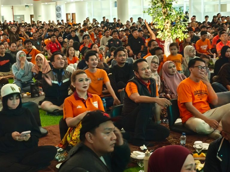 Harum: “Kalau Hotel Atlet Bisa Hidup, Lampu Stadion Pasti Bisa Dibangun”