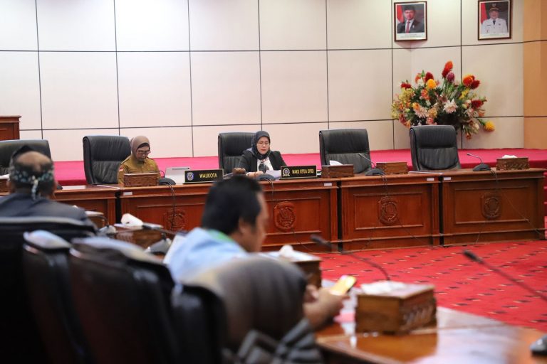Bahas 8 Raperda, Fraksi Soroti Masalah Disabilitas hingga Pesisir