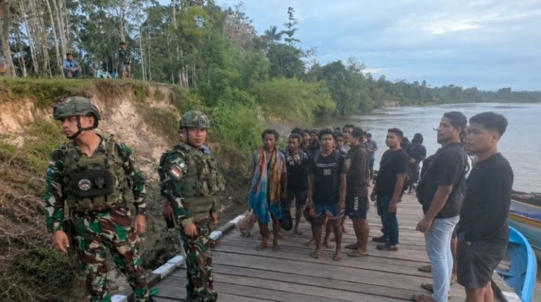 TNI Evakuasi 44 Pendulang Emas dari Pegunungan Bintang akibat Ancaman OPM