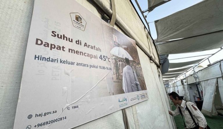 DPR Minta KBIHU Tak Ambil Alih Peran Kemenhaj dalam Layanan Haji