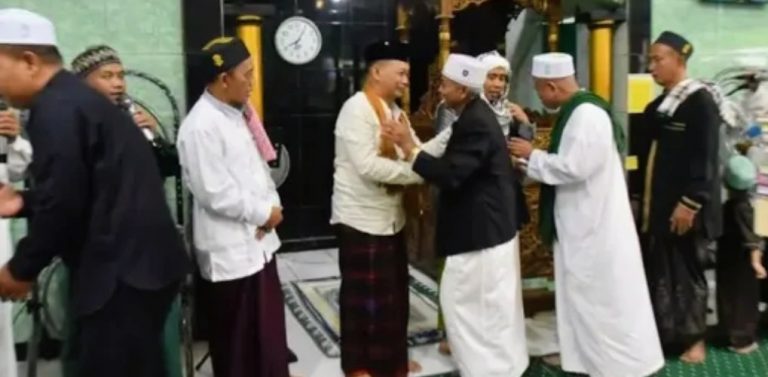 Khutbah Iduladha di Kubar Angkat Keteladanan Nabi Ibrahim dan Ismail