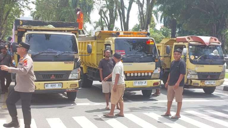 Sopir Truk Protes Penertiban, Polisi Imbau Aksi Tetap Tertib