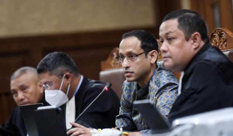 Mendadak Drop Usai Sidang, Nadiem Langsung Dilarikan ke IGD
