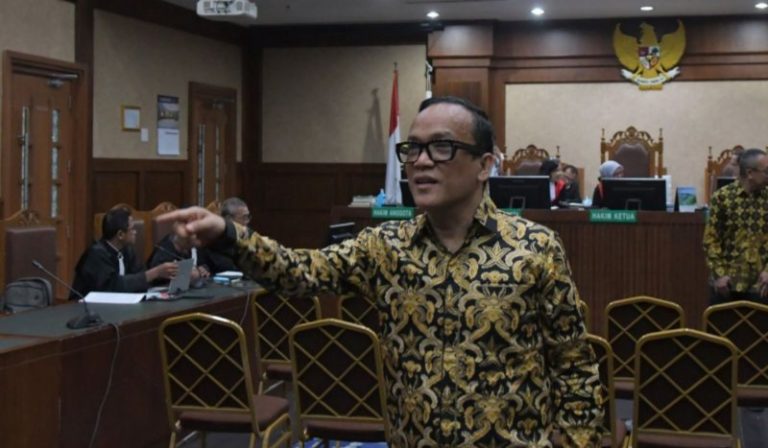 Sidang Tuntutan Digelar 18 Mei, Eks Wamenaker Siap Hadapi Vonis