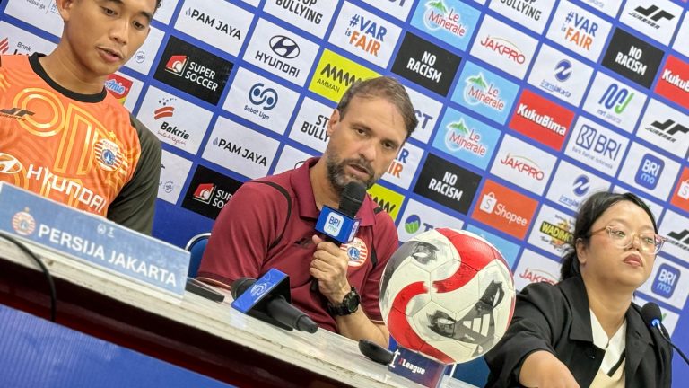 Persib Taklukkan Persija 2-1 dalam El Clasico Indonesia di Samarinda
