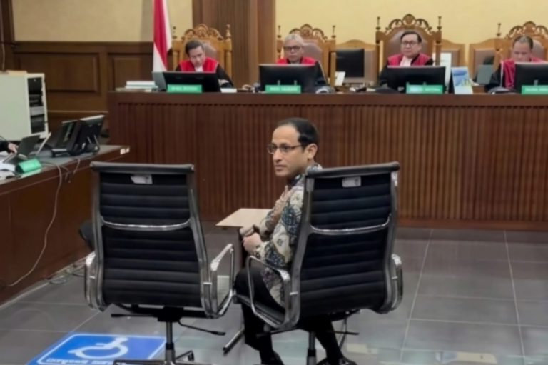Hakim Izinkan Nadiem Jadi Tahanan Rumah, Keluar Hanya untuk Operasi dan Sidang