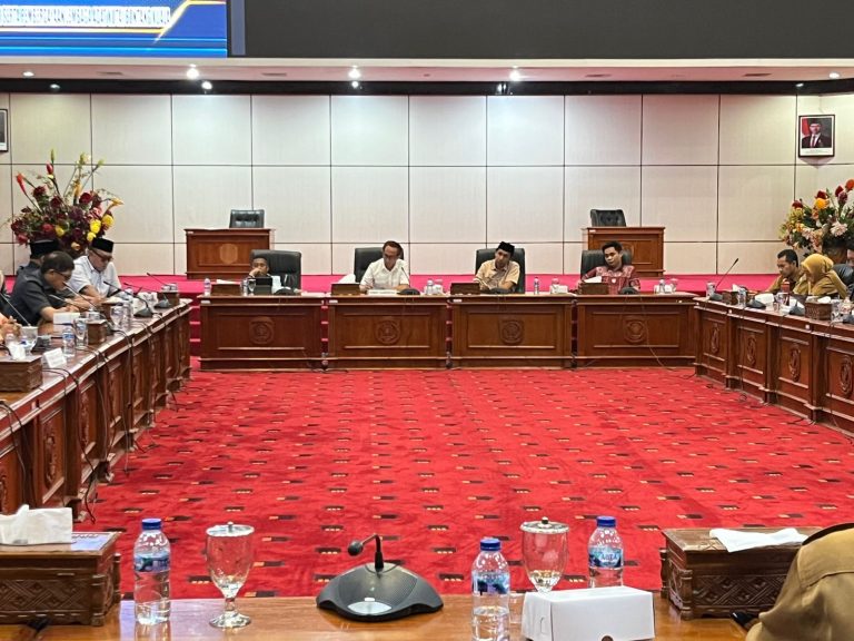 Ketua Komisi B Minta Lembaga Adat Kutai Bontang Kuala Dilibatkan dalam Pembangunan
