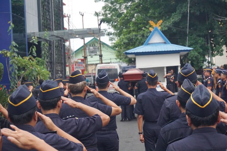 Pegawai Bea Cukai Gugur Saat Jalankan Tugas Negara, Menkeu Beri Penghargaan Anumerta
