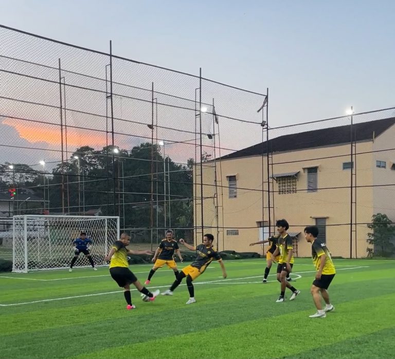 Empat Tim Terbaik Melaju ke Semifinal Media Kaltim Corporate Mini Soccer 2026