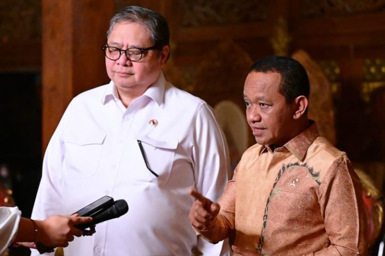 Menteri ESDM Siapkan Aturan Harga Khusus BBM Nelayan Rp15.000 per Liter